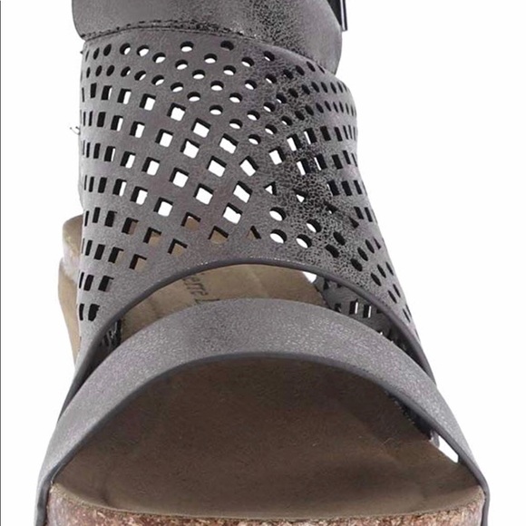 Pierre Dumas wedge - Picture 4 of 7